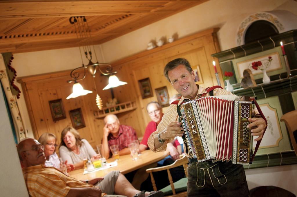 Hotel Garni Alpenland Altenmarkt im Pongau Eksteriør billede
