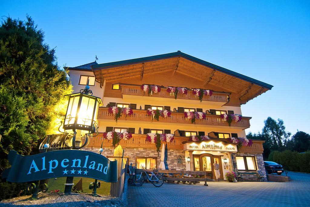 Hotel Garni Alpenland Altenmarkt im Pongau Eksteriør billede