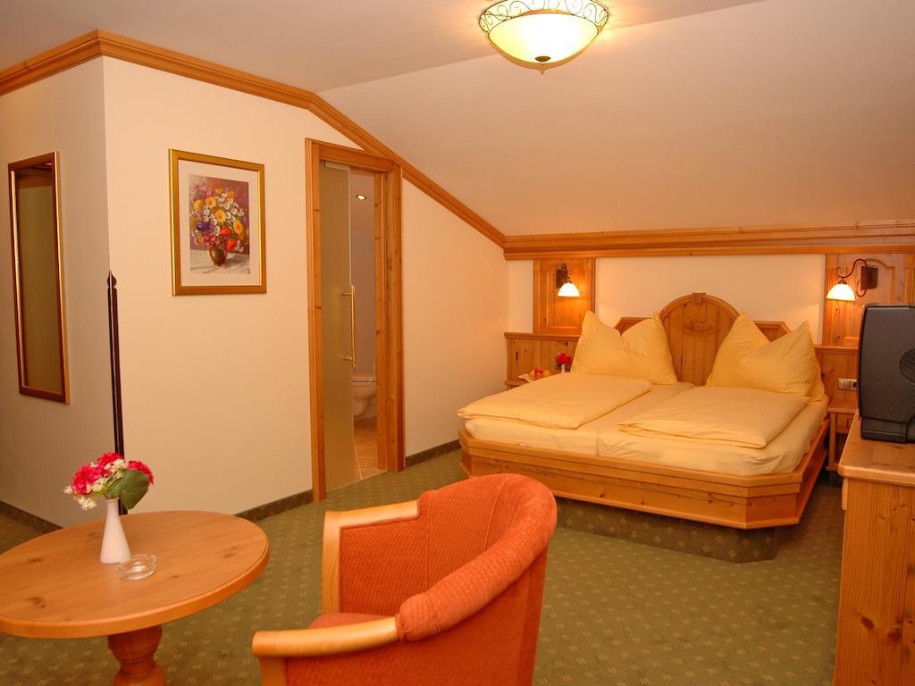 Hotel Garni Alpenland Altenmarkt im Pongau Værelse billede