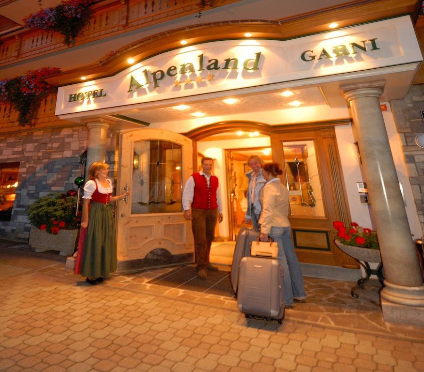 Hotel Garni Alpenland Altenmarkt im Pongau Eksteriør billede