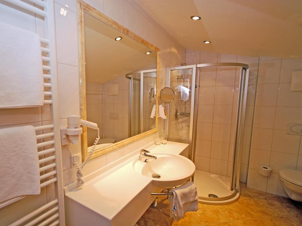 Hotel Garni Alpenland Altenmarkt im Pongau Værelse billede
