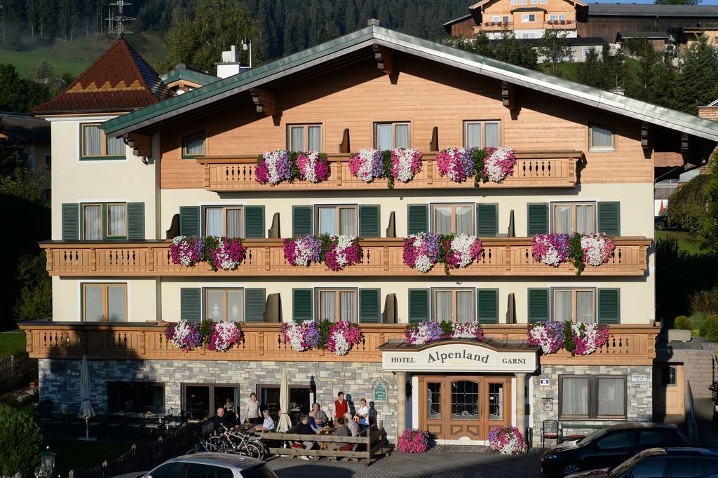 Hotel Garni Alpenland Altenmarkt im Pongau Eksteriør billede