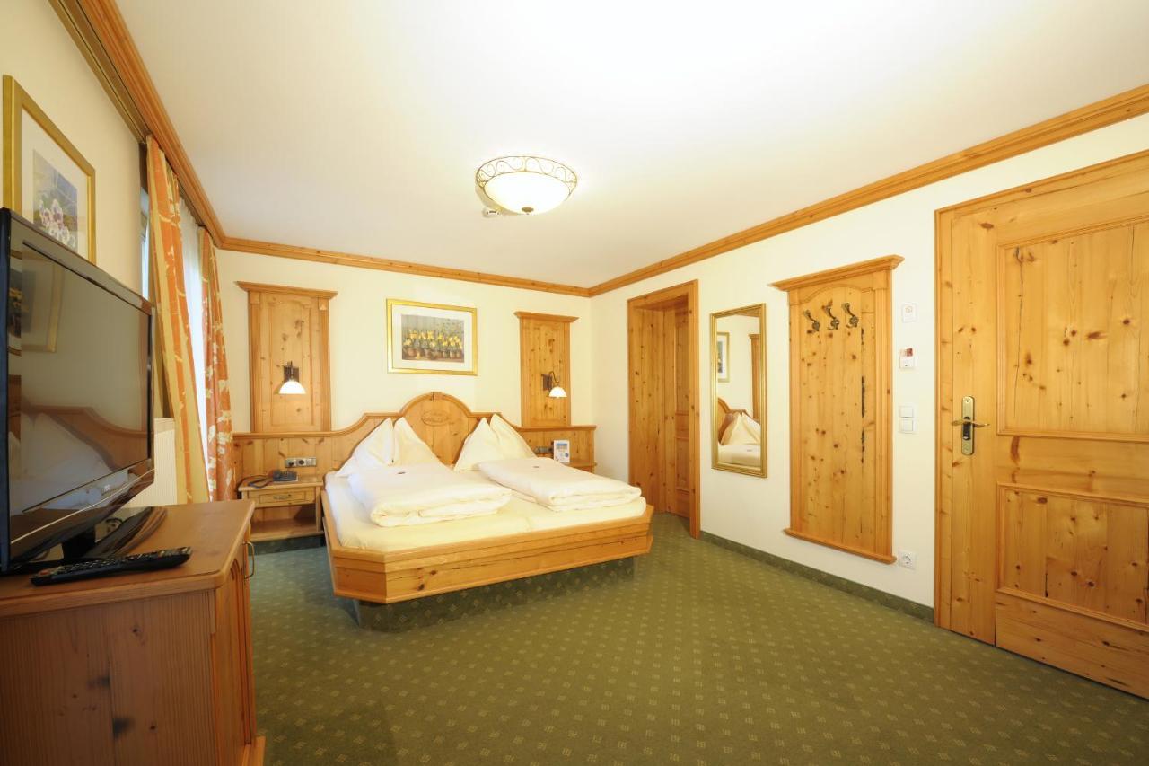 Hotel Garni Alpenland Altenmarkt im Pongau Eksteriør billede